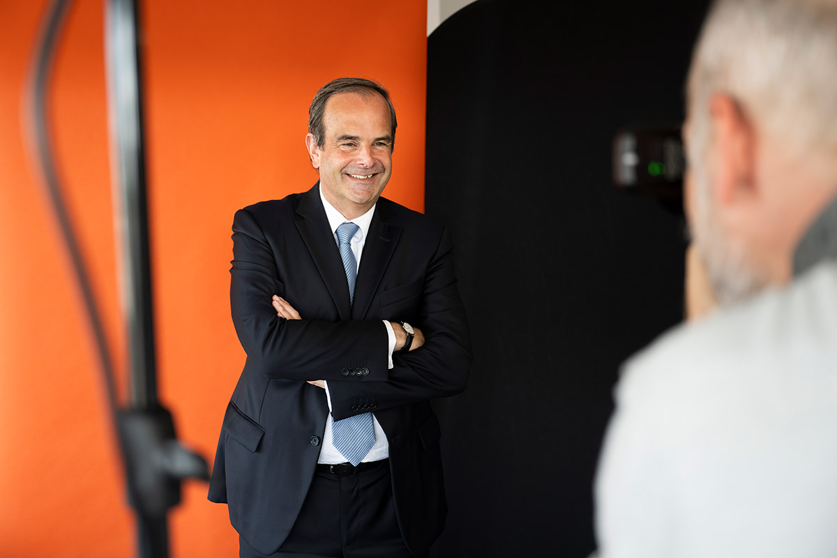 Making-of Le Centre le 29 juin 2023 : Gerhard Pfister, conseiller national et président du parti Le Centre. Photo : KEYSTONE / Anthony Anex Making-of Le Centre le 29 juin 2023 : Gerhard Pfister, conseiller national et président du parti Le Centre. Photo : KEYSTONE / Anthony Anex