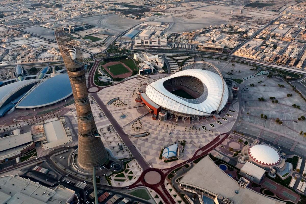 Vue du stade Khalifa International le 22 novembre 2021 à Doha, la capitale du Qatar. Handout provided by Qatar's Supreme Committee for Delivery and Legacy Vue du stade Khalifa International le 22 novembre 2021 à Doha, la capitale du Qatar. Handout provided by Qatar's Supreme Committee for Delivery and Legacy